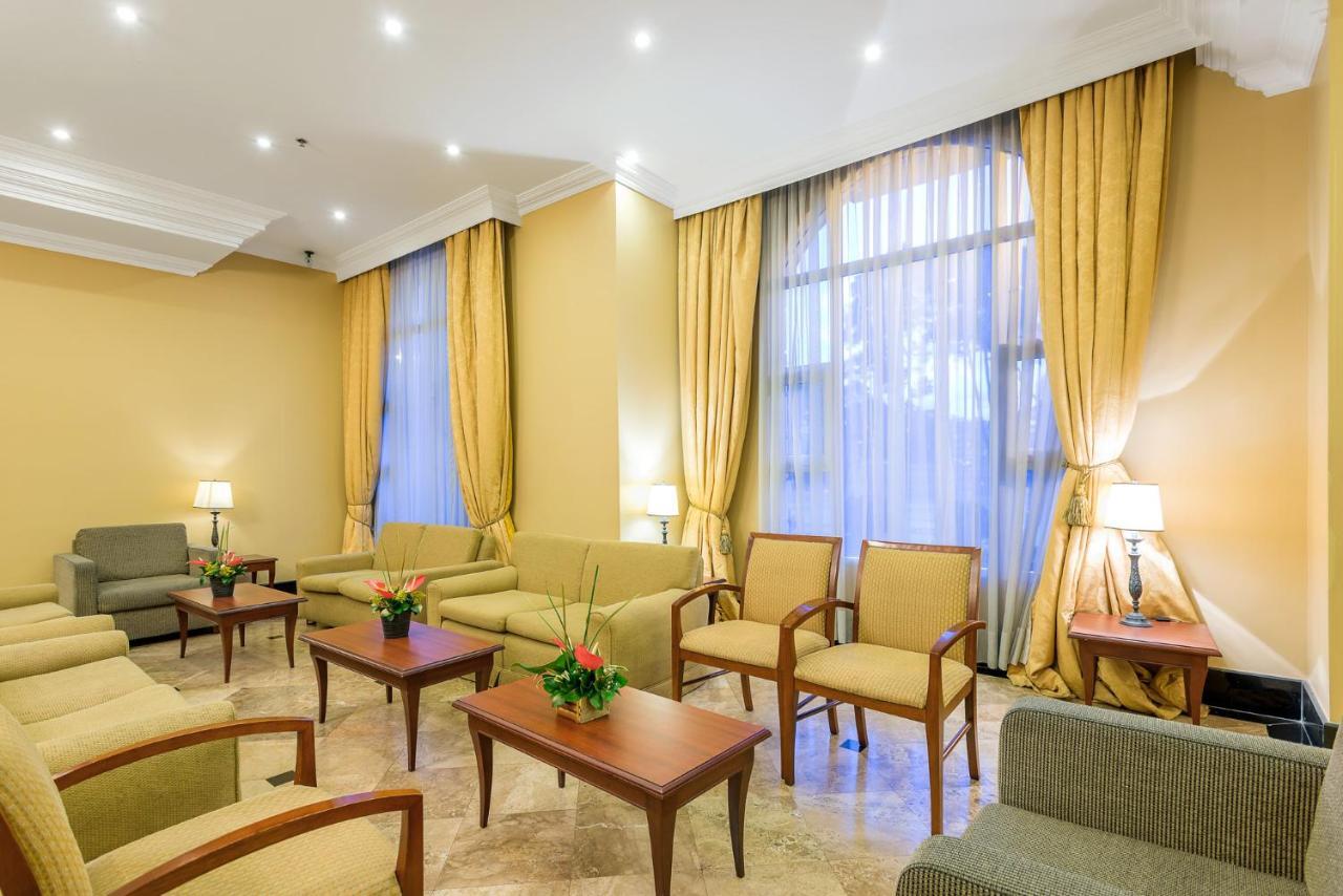 Apartamentos Dann Богота Екстериор снимка